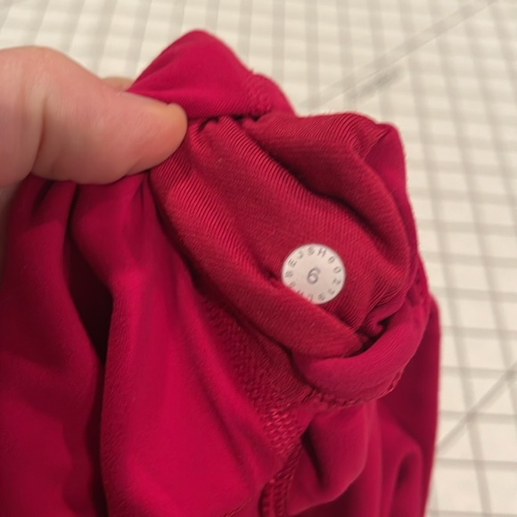 Lululemon leggings align 24” size 6 like new - Picture 3 of 4